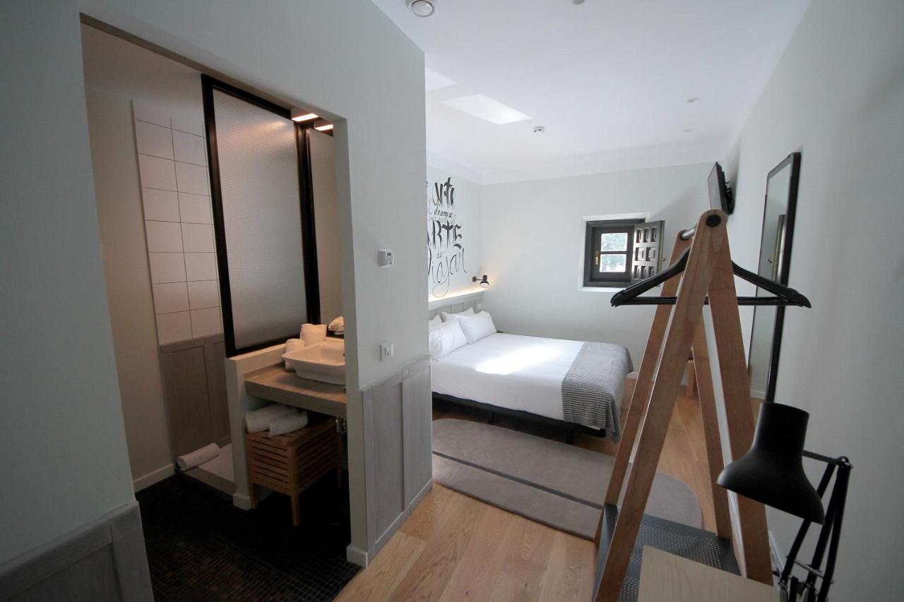 H Complutum Hostel Alcalá de Henares Kültér fotó