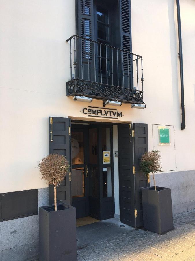 H Complutum Hostel Alcalá de Henares Kültér fotó